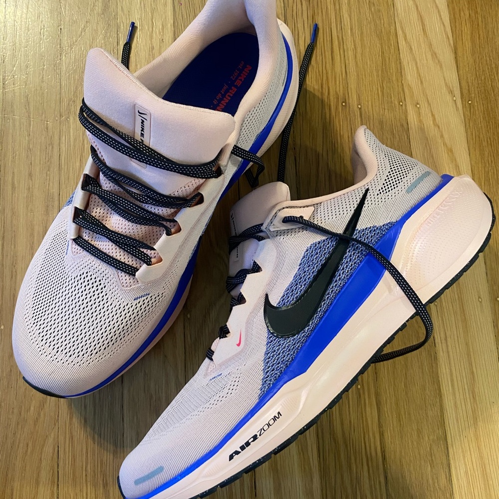 NEW Nike Air Zoom Pegasus 41
Washed Coral Racer Blue Hyper Pink Black